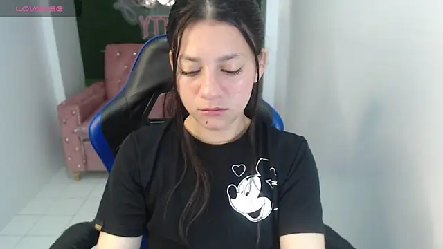 velvetvixen t online show from November 15, 2025, 12:42 pm