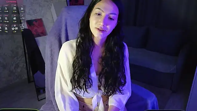 Snapshot of Mulan_Lo chatting on November 11, 2025, 7:41 pm Mulan Lo online show from November 11, 2025, 7:41 pm