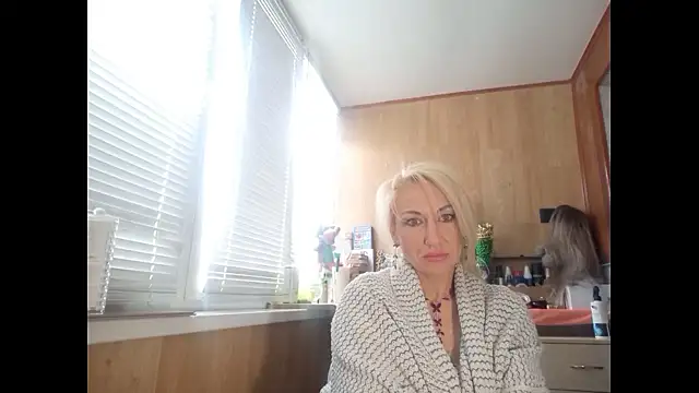 Snapshot of LilaniLoverx chatting on April 14, 2026, 11:26 am LilaniLoverx online show from April 14, 2026, 11:26 am