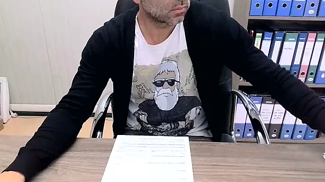 Evasionee online show from November 17, 2025, 7:34 am