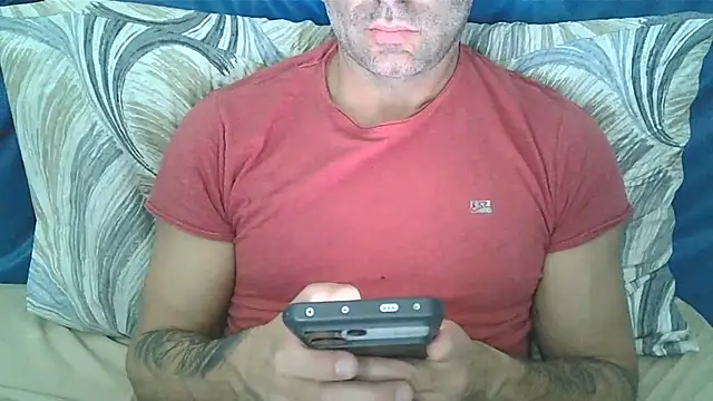 Evasionee online show from November 19, 2025, 8:20 pm