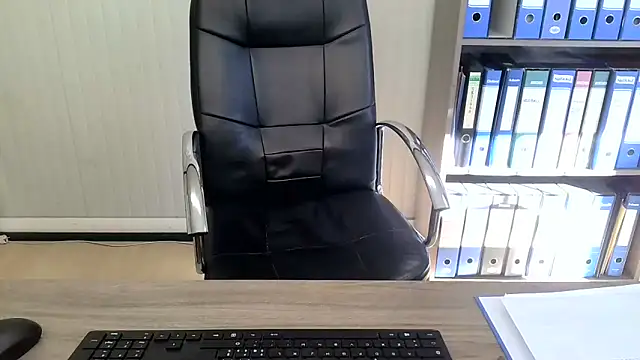 Evasionee online show from February 25, 2026, 8:47 am