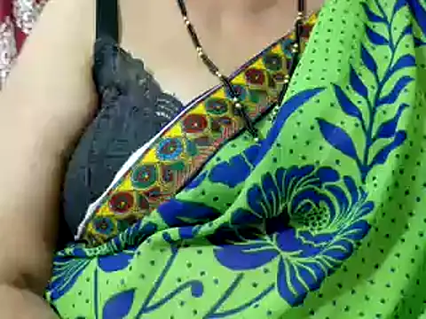 Snapshot of TABOOBREAKERS chatting on November 9, 2025, 3:27 pm TABOOBREAKERS online show from November 9, 2025, 3:27 pm