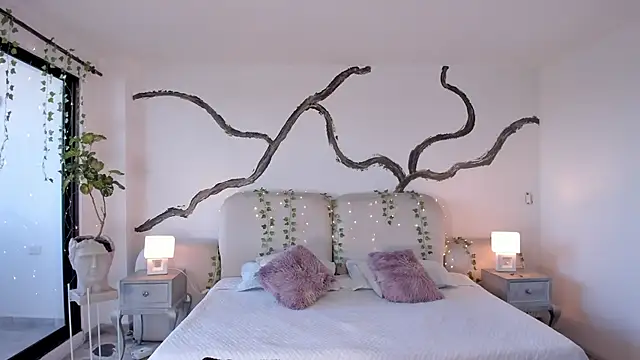 AsiaMillerr  online show from November 19, 2025, 12:38 pm