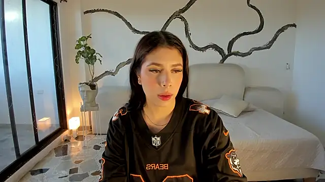 AsiaMillerr  online show from December 1, 2025, 12:28 pm