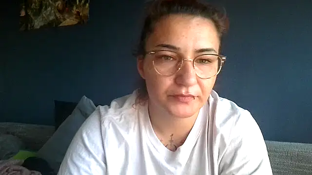 Snapshot of Hausverbot3 chatting on May 20, 2026, 6:05 pm Hausverbot3 online show from May 20, 2026, 6:05 pm