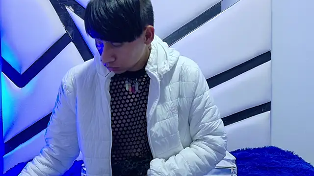 Snapshot of ALEXANDRO_BOVER chatting on November 1, 2025, 7:08 pm ALEXANDRO BOVER online show from November 1, 2025, 7:08 pm