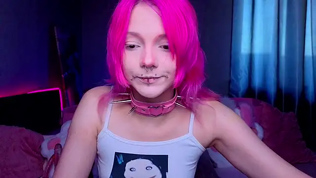KittieHeart online show from June 30, 2026, 2:55 am