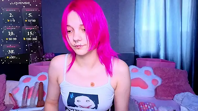 KittieHeart online show from July 5, 2026, 4:06 am