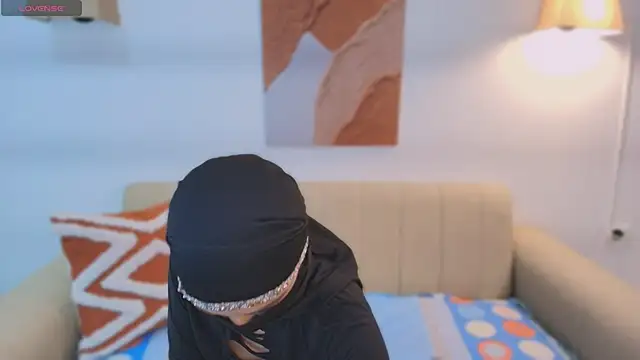 Lailaa lush online show from November 21, 2025, 7:18 am