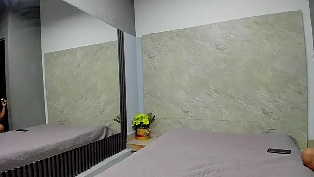 Sarahh-19 online show from November 24, 2025, 11:43 am