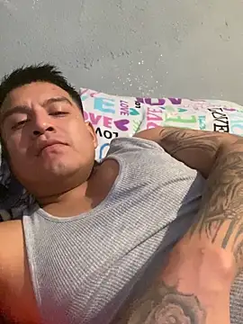 Me664 online show from February 1, 2026, 10:19 pm