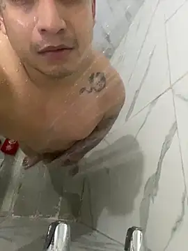 Me664 online show from February 3, 2026, 8:47 pm