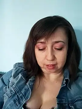 Snapshot of MaryKiki5619 chatting on March 17, 2026, 2:53 pm MaryKiki5619 online show from March 17, 2026, 2:53 pm