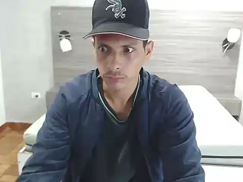 wiltom  online show from December 2, 2025, 3:30 am