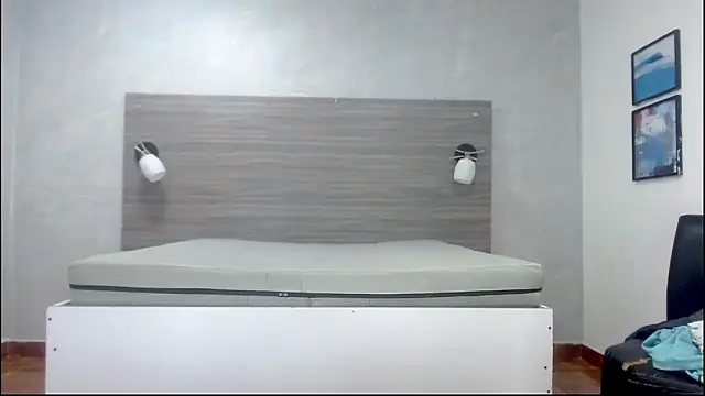 wiltom  online show from November 7, 2025, 3:11 am