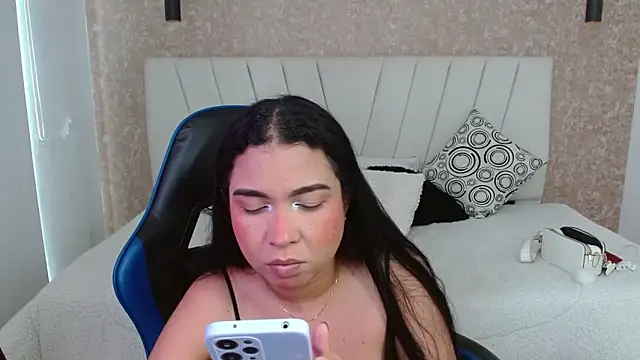 AliceSmity  online show from February 15, 2026, 6:07 pm