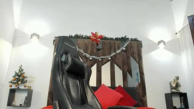 MATEO DILUCA online show from December 3, 2025, 10:14 am