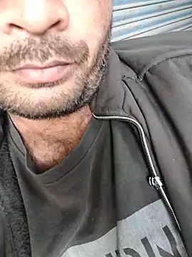 Snapshot of Rajkumarbhaiiii chatting on November 29, 2025, 4:12 am Rajkumarbhaiiii online show from November 29, 2025, 4:12 am