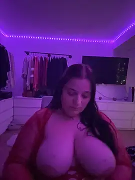 Snapshot of Aksinja05 chatting on November 9, 2025, 6:23 pm Aksinja05 online show from November 9, 2025, 6:23 pm