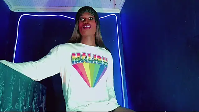 Snapshot of Kloe_cardashan chatting on November 17, 2025, 6:39 am Kloe cardashan online show from November 17, 2025, 6:39 am