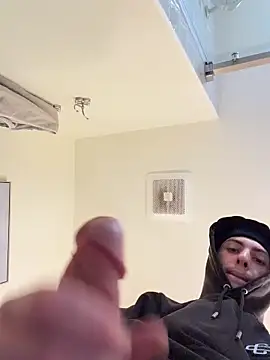 slimshadypt2 online show from February 9, 2026, 9:29 am