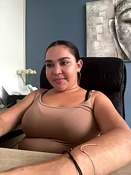 Snapshot of Alejandrasmithh chatting on October 24, 2025, 9:58 pm Alejandrasmithh online show from October 24, 2025, 9:58 pm