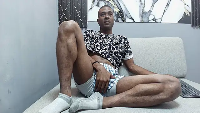 OFFI HOTTERS online show from October 27, 2025, 4:57 am