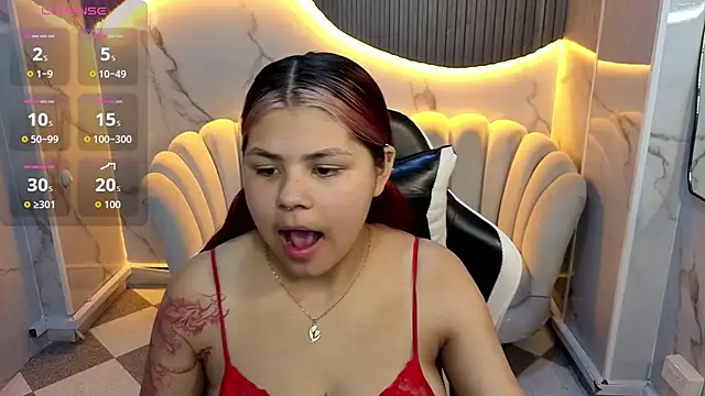 Snapshot of Little_cherry_b chatting on October 29, 2025, 7:57 pm Little cherry b online show from October 29, 2025, 7:57 pm