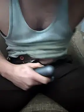 Snapshot of Fuckboyguyman chatting on December 18, 2025, 12:38 am Fuckboyguyman online show from December 18, 2025, 12:38 am