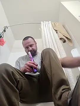 Snapshot of Fuckboyguyman chatting on November 7, 2025, 8:46 pm Fuckboyguyman online show from November 7, 2025, 8:46 pm