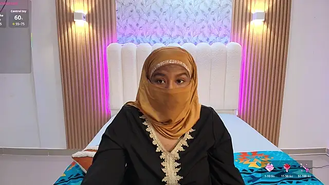 Snapshot of Lina_arabiann chatting on December 14, 2025, 12:11 pm Lina arabiann online show from December 14, 2025, 12:11 pm