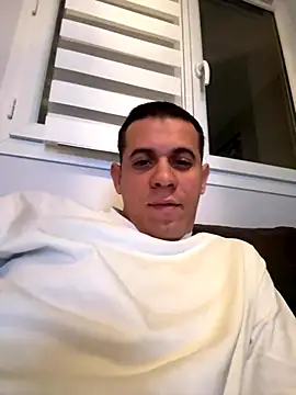 Snapshot of Xx_rvs_xX chatting on October 24, 2025, 10:31 pm Xx rvs xX online show from October 24, 2025, 10:31 pm
