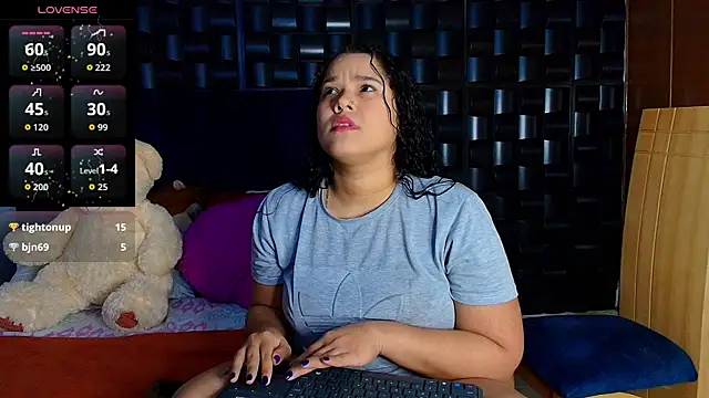 Kesha rosse  online show from October 28, 2025, 4:24 am