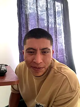 Snapshot of maruquint28 chatting on November 10, 2025, 6:13 pm maruquint28 online show from November 10, 2025, 6:13 pm