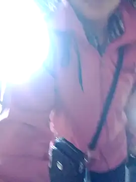 yeu-yeu online show from December 1, 2025, 3:29 am