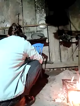 yeu-yeu online show from November 25, 2025, 12:38 pm