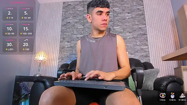 Snapshot of zack_joness18 chatting on November 23, 2025, 2:32 am zack joness18 online show from November 23, 2025, 2:32 am