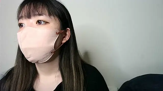 yua chan00 online show from February 12, 2026, 2:39 pm