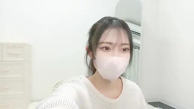 Snapshot of annachan_v chatting on April 10, 2026, 2:24 pm annachan v online show from April 10, 2026, 2:24 pm