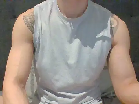 Snapshot of jaydenasiantattoo chatting on November 7, 2025, 10:42 am jaydenasiantattoo online show from November 7, 2025, 10:42 am