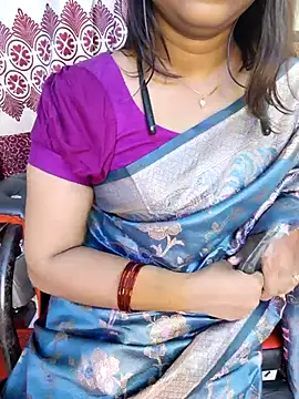 Snapshot of cute_mahi07 chatting on April 27, 2026, 3:54 pm cute mahi07 online show from April 27, 2026, 3:54 pm