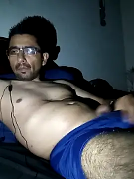 Leocuma82 online show from November 6, 2025, 3:21 am