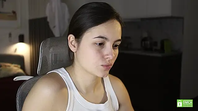 Snapshot of amelie_shine chatting on November 2, 2025, 11:37 am amelie shine online show from November 2, 2025, 11:37 am