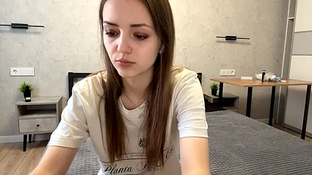 Snapshot of AliceStacy chatting on November 22, 2025, 11:09 am AliceStacy online show from November 22, 2025, 11:09 am