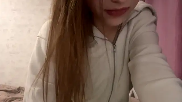 Snapshot of AliceStacy chatting on November 7, 2025, 8:41 am AliceStacy online show from November 7, 2025, 8:41 am