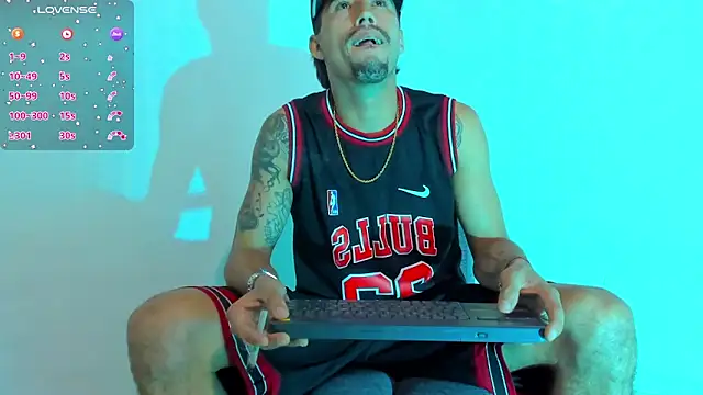 Snapshot of harold_777 chatting on November 12, 2025, 9:29 pm harold 777 online show from November 12, 2025, 9:29 pm