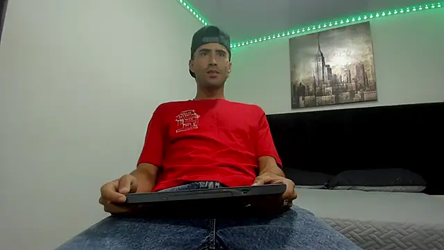 Snapshot of harold_777 chatting on October 28, 2025, 4:02 am harold 777 online show from October 28, 2025, 4:02 am