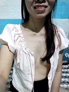 Snapshot of Donatella28 chatting on March 22, 2026, 1:53 am Donatella28 online show from March 22, 2026, 1:53 am