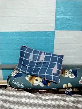 Snapshot of Donatella28 chatting on March 7, 2026, 12:32 pm Donatella28 online show from March 7, 2026, 12:32 pm